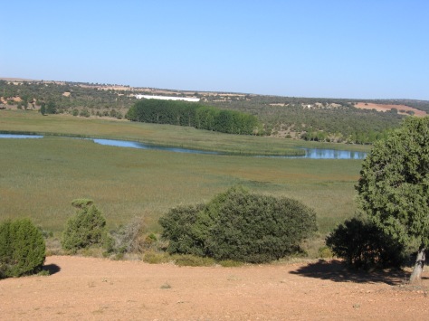 Laguna de Villaverde y factoría Aqua Deus.